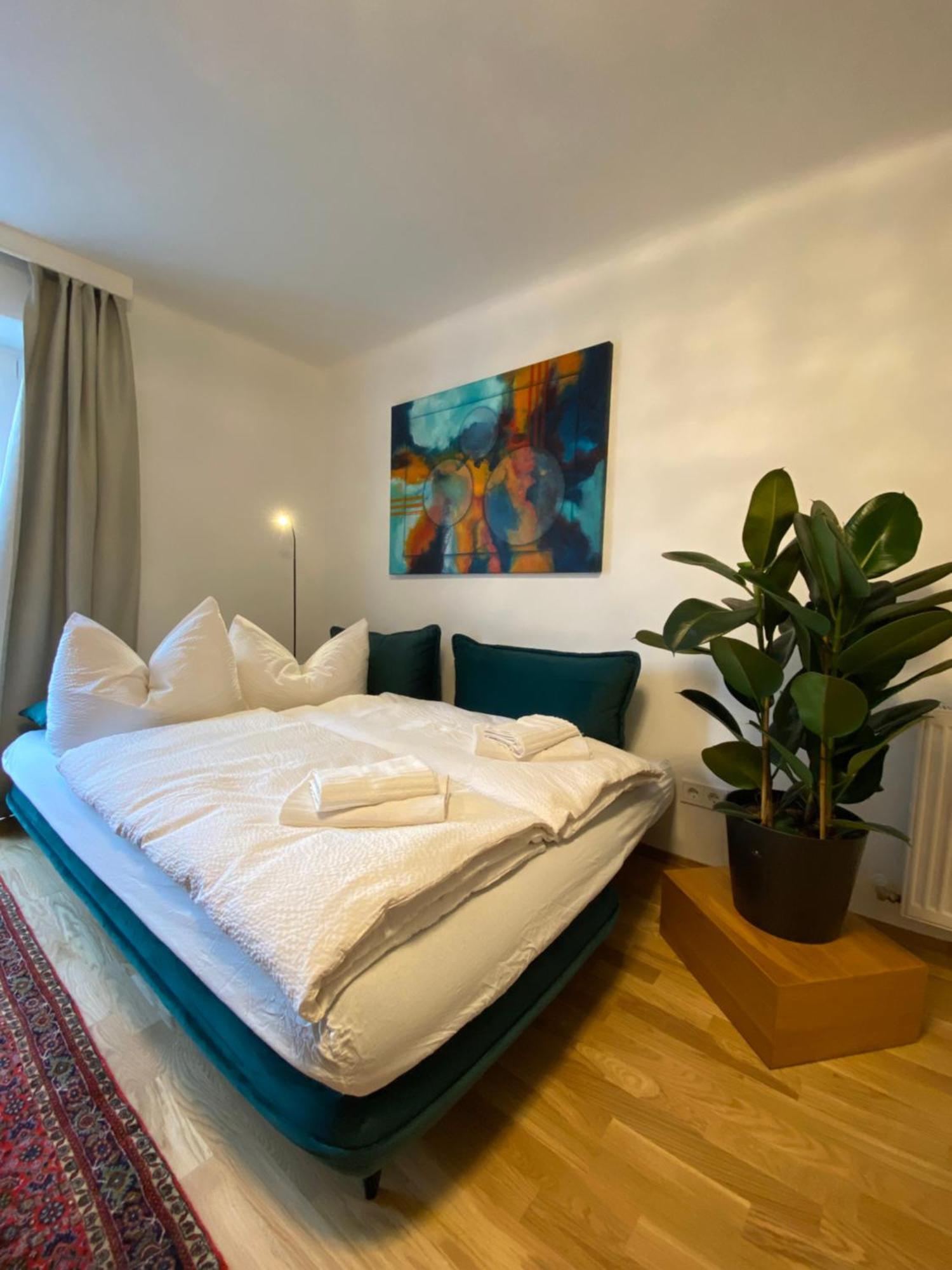 Ferienwohnung Elegantliving Graz, Free Parking Exterior foto