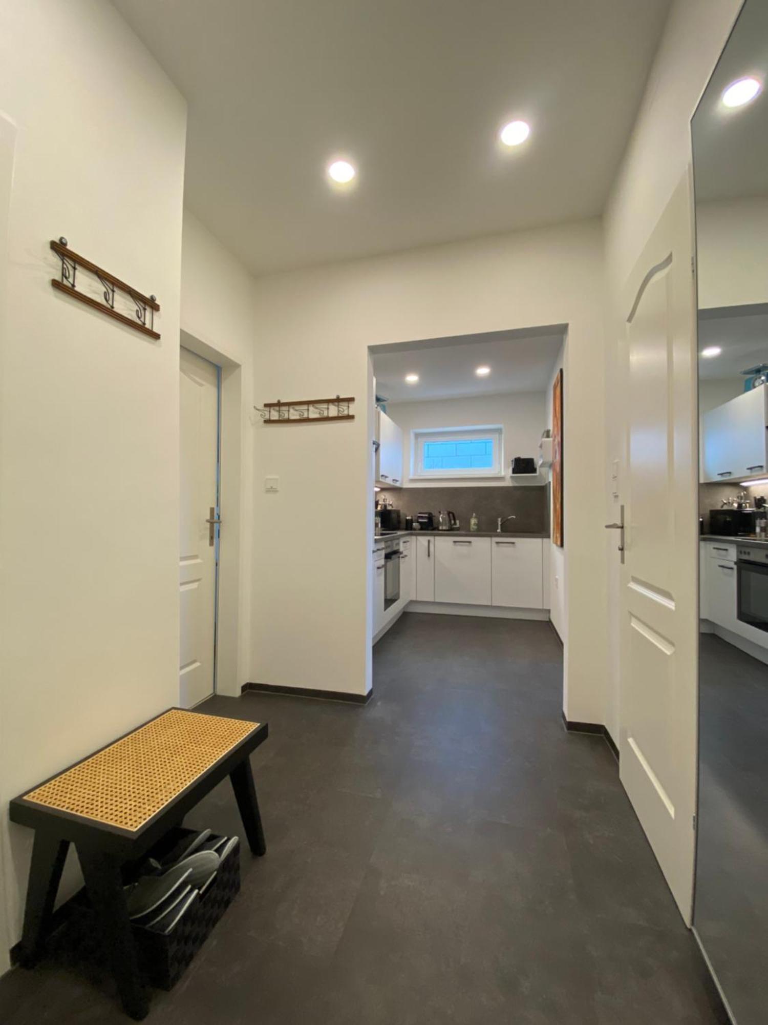 Ferienwohnung Elegantliving Graz, Free Parking Exterior foto